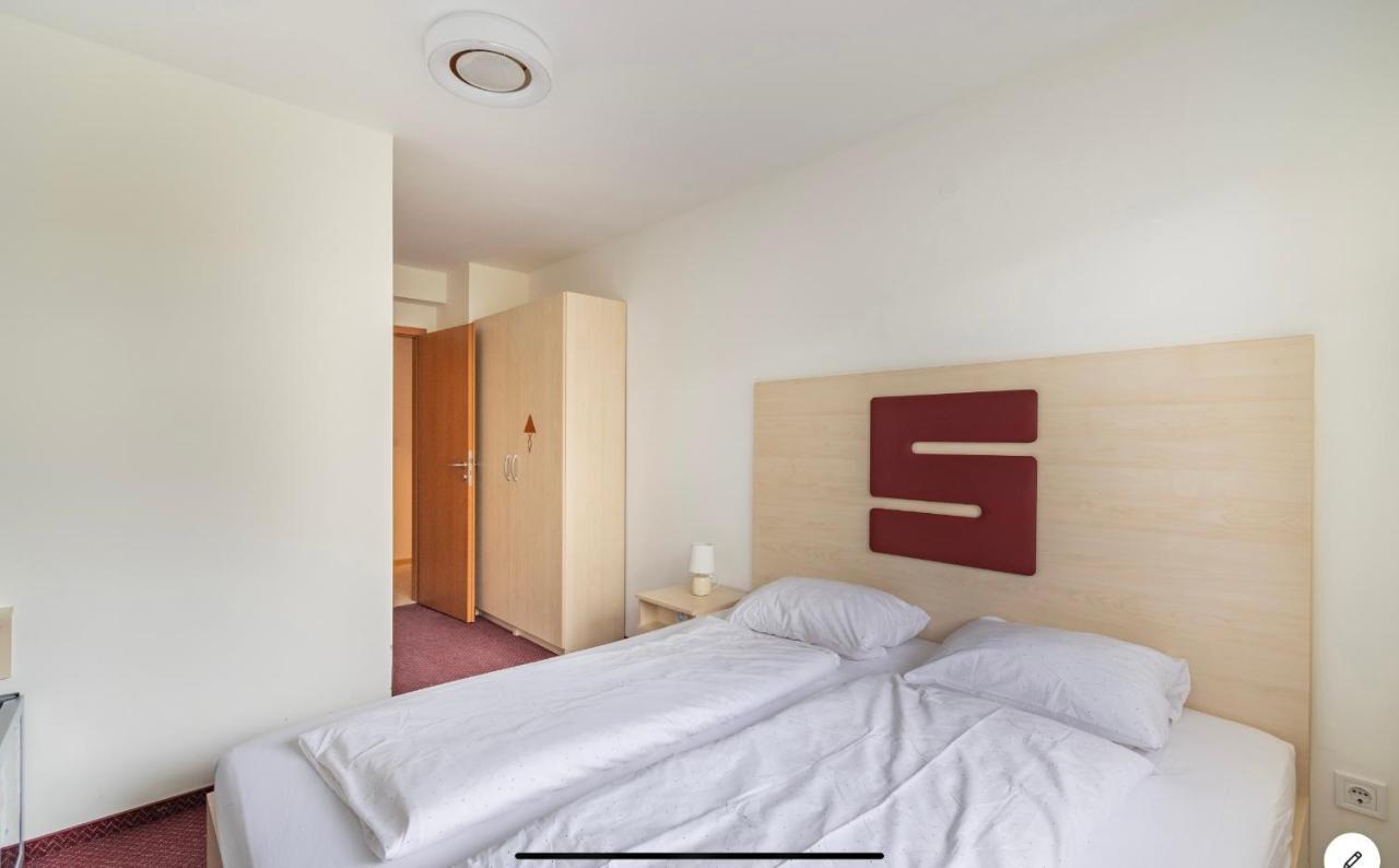 Sinus Premium Aparthotel Siofok Exterior photo